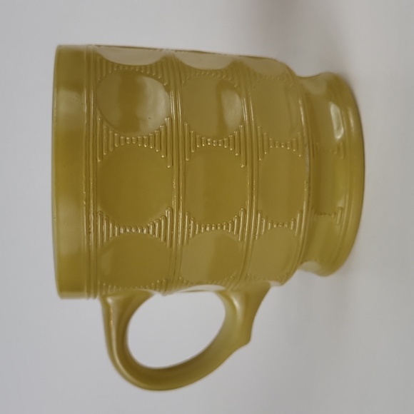 2 - Fire King Anchor Hocking Camelot Thumbprint Mugs "Rare" Coin Dot - Picture 6 of 16